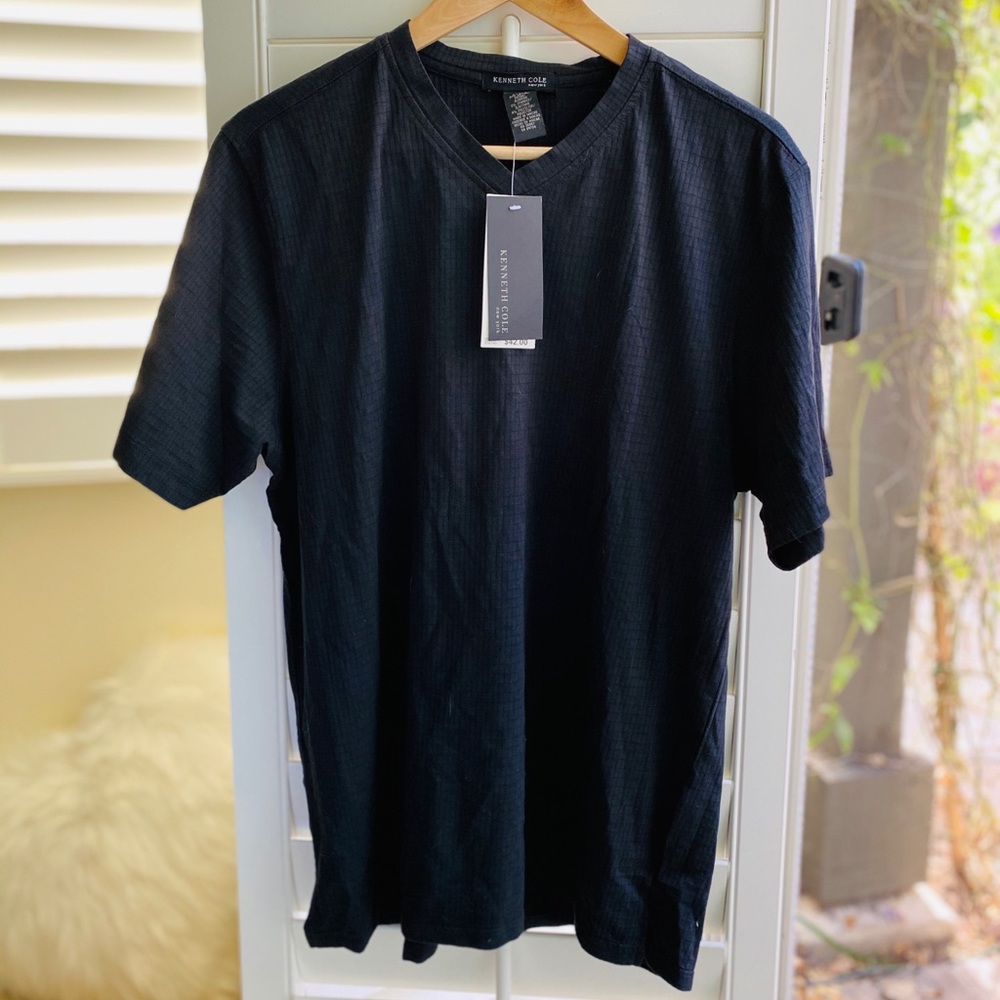 *Brand New* Kenneth Cole Stretch Black T Shirt